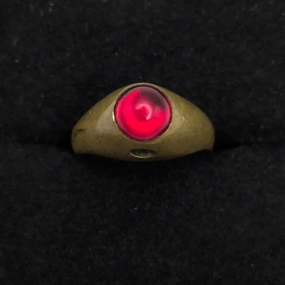 Antique Vintage Stanhope Pinky Ring Gold Tone Red Cabochon Size 4.5 *NO IMAGE*
